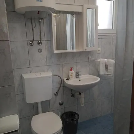 Apartmani Blazevic Omiš Esterno foto