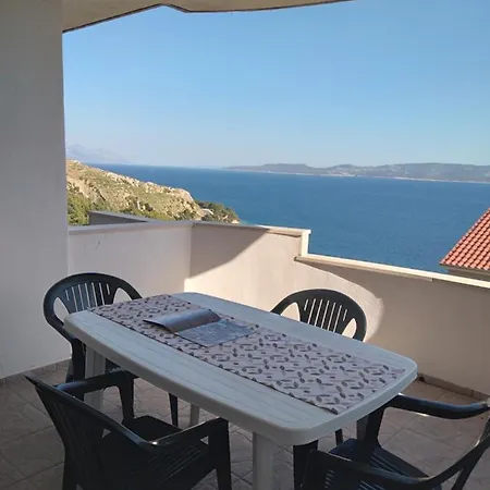 Apartmani Blazevic Omiš Esterno foto