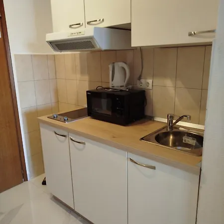 Apartmani Blazevic Omis Exterior photo