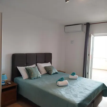 Apartmani Blazevic Omis Exterior photo