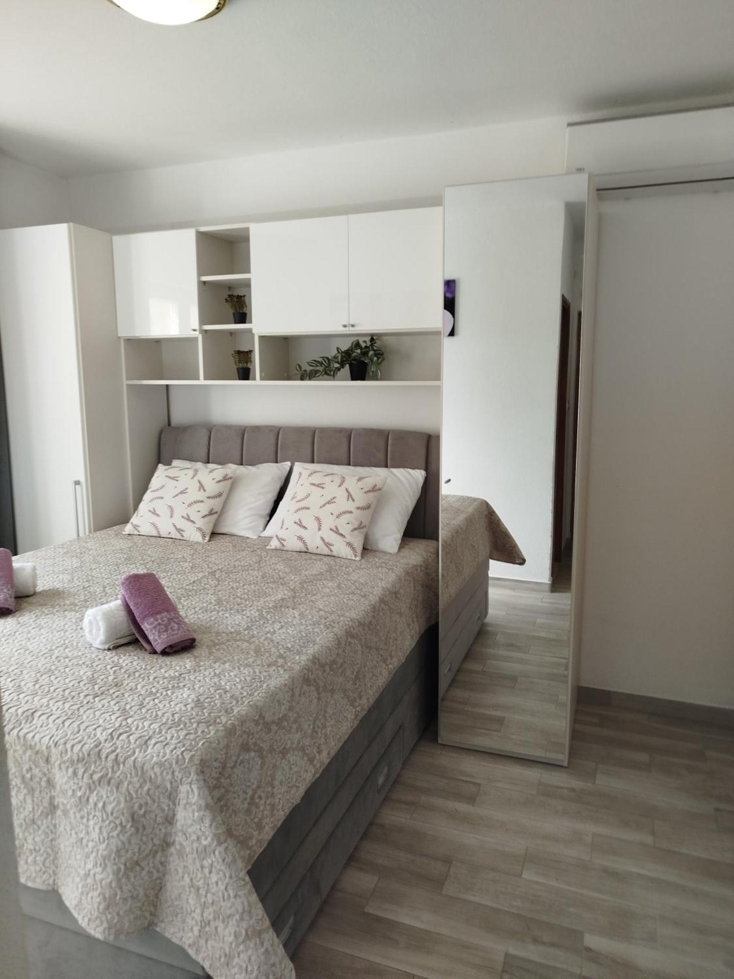 Apartment Blazevic *
